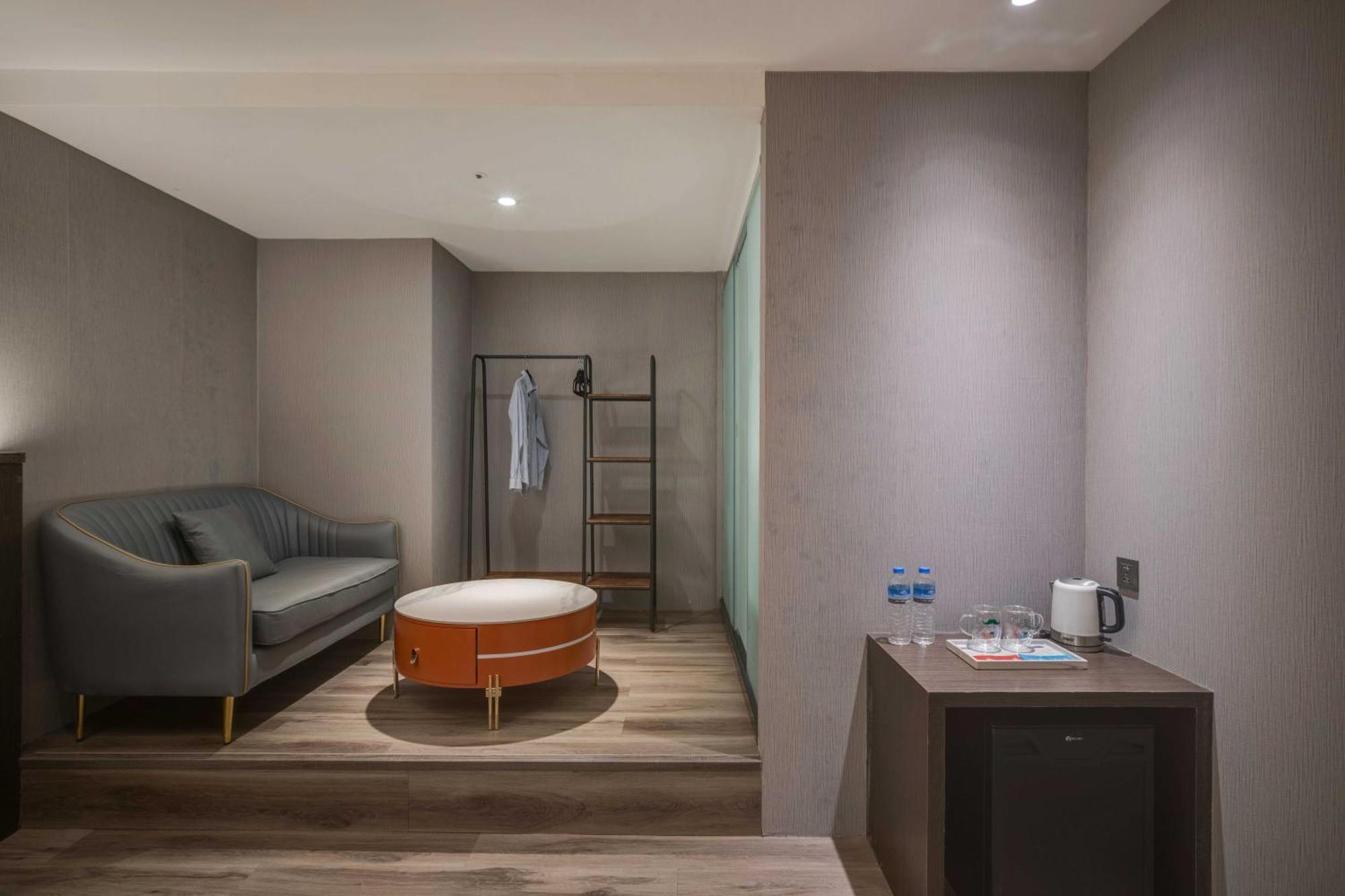 Fun Stay Inn Ximen Тайпей Екстериор снимка